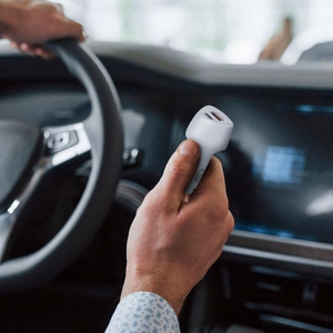 Autolaturi Forcell F-Energy Carbon USB C + USB A QC3.0 PD 3A 38W CC50-1A1C valkoinen