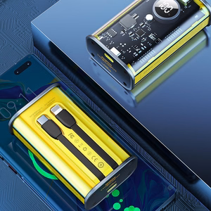 WEKOME WP-345 Vanguard Series varavirtalähde, 10000 mAh, PD 20 W + QC 22,5 W, sisäänrakennetuilla USB-C- ja Lightning-kaapeleilla, keltainen