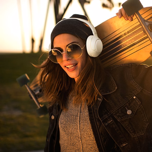 QCY H3 over-ear kuulokkeet ANC Bluetooth 5.4 Hi-Res Audio - valkoinen