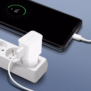 Samsung EP-TA200EWE USB-A 15W Seinälaturi ja EP-DR140AWE USB-A - USB-C Kaapeli (OOB Bulk - vaihtoehtoinen pakkaus) - Valkoinen