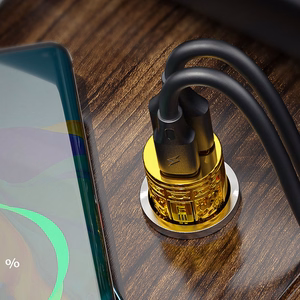 WEKOME WP-C37 Sakin Series autolaturi, USB-C + USB-A, PD 20 W, kullanvärinen
