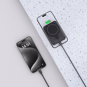 Tech-Protect LifeMag PB10 Powerbank MagSafe 5000mAh 15W USB-C-portilla - musta + USB-C-kaapeli