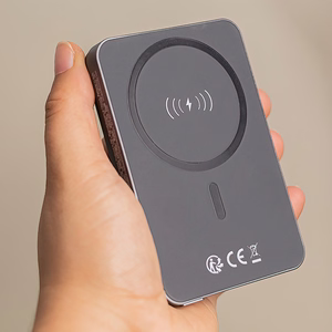 Forever wireless power bank MATB-200 20W PD 5000 mAh magnetic black