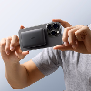 Powerbank Joyroom JR-W020 Mini 5000mAh USB-A USB-C inductive 20W - black + USB-C / USB-C cable