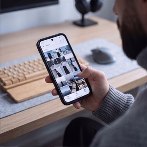 Tech-Protect Magmat -suojakuori Google Pixel 9 / 9 Pro / 10 / 10 Pro / 11 / 11 Pro -malleille, mattamusta