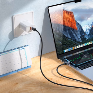 Kaapeli USB C - USB C Hoco 3A 60W näytöllä 1 m X118 musta