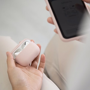 Uniq Silikonikotelo AirPods Pro:lle - laventeli