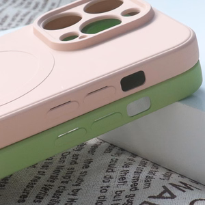 MagSafe-yhteensopiva silikonikuori iPhone 15 Plus:lle Silicone Case - harmaa
