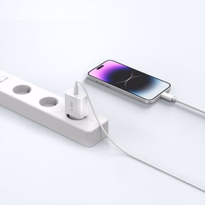 Tech-Protect NC20W Wall Charger with 100 cm USB-C / Lightning Cable - White