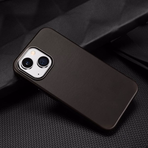 Dux Ducis Napoli Kotelo iPhone 14 Plus Nahkakotelo (MagSafe yhteensopiva) Tummanruskea