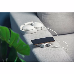 Monitoimilaturi Forcell F-Energy 4in1 2 x USB A + USB C 15W + Varavirtalähde 8000mAh + langaton lataus valkoinen