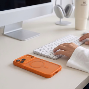 Tech-Protect Magmat MagSafe CC -suojakuori iPhone 18 Pro / 17 Pro -malleille, mattaoranssi