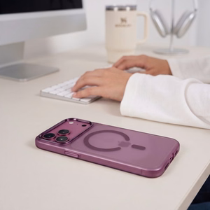 Tech-Protect MagZero MagSafe-suojakuori iPhone 17 Pro / 18 Pro – matta viininpunainen