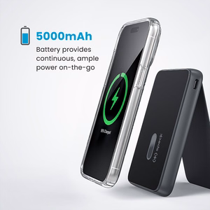 Speck StandyBank + ClickLock 5 000 mAh:n magneettinen varavirtalähde jalustalla, jopa 15 W:n langaton lataus, MagSafe-yhteensopiva, musta