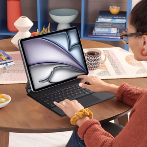 Tech-Protect Smartcase Magneettinen näppäimistolla iPad Pro 12.9 (2020/2021/2022) / 13 (2024/2025/2026):lle - musta