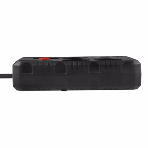 Maclean MCE392 B – jatkojohto pistorasioilla, 4 pistorasiaa + 3×USB, 110–240 V AC, 50/60 Hz, 2,1 A, enintään 2500 W, 1,5 m, musta