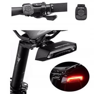 Rockbros LKWD-R1 polkupyörän takavalo laserilla ja kaukosäätimellä + Micro USB - USB-A kaapeli - musta