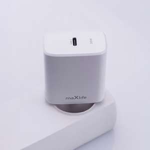 Maxlife MXTC-10-30C PD QC laturi 1x USB-C 30W, valkoinen