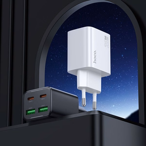Puhelinlaturi Hoco 2 x USB C + 2 x USB A QC3.0 PD 3A 20W + kaapeli USB C - USB C N55 valkoinen