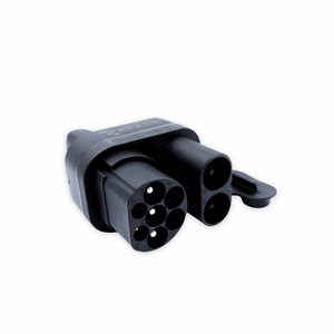 Sovitin Reach CCS2 Tesla NACS/AC+DC-liitäntään