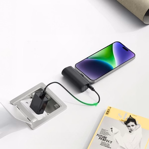 Ulkoinen akku Blue Star W0556P 2,1A 5000 mAh sisäänrakennetulla Lightning-liittimellä musta