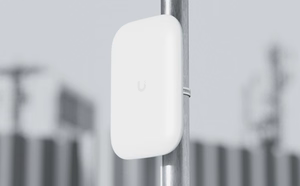 Ubiquiti Panel Antenna Ultra -verkkopaneeliantenni, 15 dBi