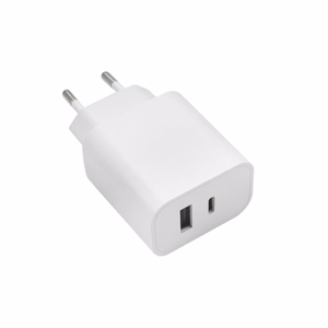 Maxlife MXTC-06 PD QC charger 1x USB-C 1x USB 20W white