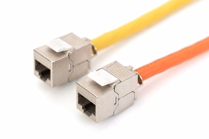 Digitus CAT 6A keystone-moduuli, suojattu, työkaluton asennusliitäntä