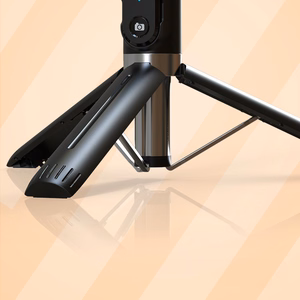 Selfie Stick - irrotettavalla Bluetooth-kaukosäätimellä, jalustalla ja LED-valolla - P90D - musta