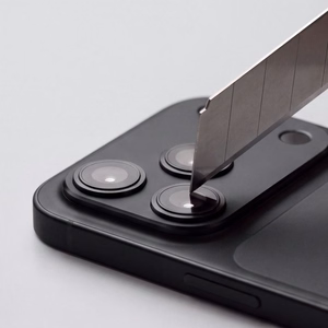 Tech-Protect Camalloy Fit+ -kamerasuoja iPhone 18 Pro Max -mallille, musta