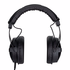 Beyerdynamic DT 770 PRO 32 Ω – closed-back studio headphones