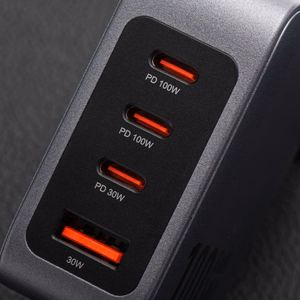 Puhelinlaturi Forcell F-Energy GaN 3 x USB C + USB A QC4.0 PD 5A 100W VT-46 harmaa