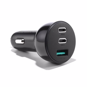 Joyroom 70W auton laturi 3 portilla: USB, 2 x USB C musta (JR-CL26)