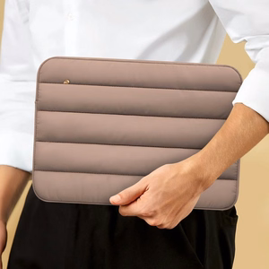 Tech-Protett Fluffy Laptop Bag 15-16 - Brown