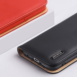 Dux Ducis Hivo Nahka Flip Cover Aitoa nahkaa Lompakko korteille ja asiakirjoille iPhone 14 Pro Max Ruskea