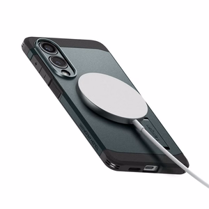 Spigen Tough Armor MagSafe Suojakuori Samsung Galaxy S25 Edge:lle - vihreä/musta