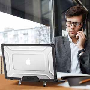 Tech-Protect SmartShell Pro Suojakuori MacBook Air 13 2023-2025 M2 / M3 / M4:lle - läpinäkyvä ja musta