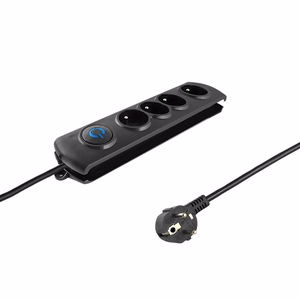Qoltec 50104 -ylijännitesuoja, 4 pistorasiaa, 230 V, 1.5 m, musta