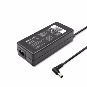 Qoltec 50073.65W virta-adapteri/invertteri sisäkäyttöön, musta