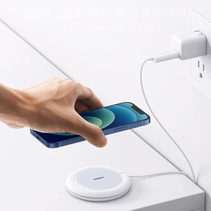 Ugreen CD245 40123 wireless Qi / MagSafe charger 15W with USB-C cable - white