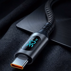 Blavec Zumi punottu kaapeli – USB–Type C – QC 30W 3A, LCD-näyttö, 1 m, Apple CarPlay/Android Auto (CZU-UC3B10), musta