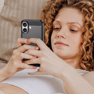 Carbon Case Silikoninen Suojakuori iPhone 16:lle - Musta