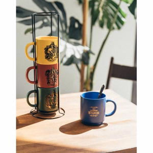 Harry Potter Hogwarts Houses -keramiikkamukisetti telineellä, 4 kpl, 300 ml