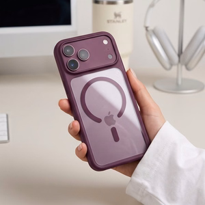 Tech-Protect MagOne CC MagSafe suojakuori ja 2 kpl karkaistuja laseja malleille iPhone 18 Pro / 17 Pro, läpinäkyvä viininpunainen