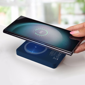 Powerbank SBS TEBB5000MAG1CB 5000 mAh yhteensopiva MagSafen kanssa - sininen