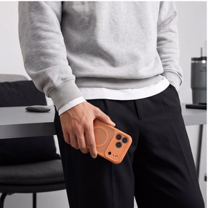 Tech-Protect BasicMag MagSafe -suojakuori iPhone 17 Pro / 18 Pro -malleille, matta oranssi