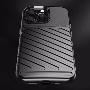 Thunder Case Joustava Kova Rugged Cover TPU Kotelo iPhone 13 Pro vihreä