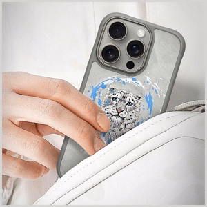 Nimmy Panther MagSafe Suojakuori iPhone 16 Pro Max:lle - vaaleanharmaa