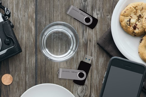 GOODRAM USB-muisti UTS3 128GB USB3.2