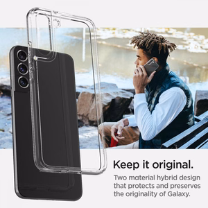 Spigen Ultra Hybrid tapauksessa Samsung Galaxy S22 kristallinkirkas